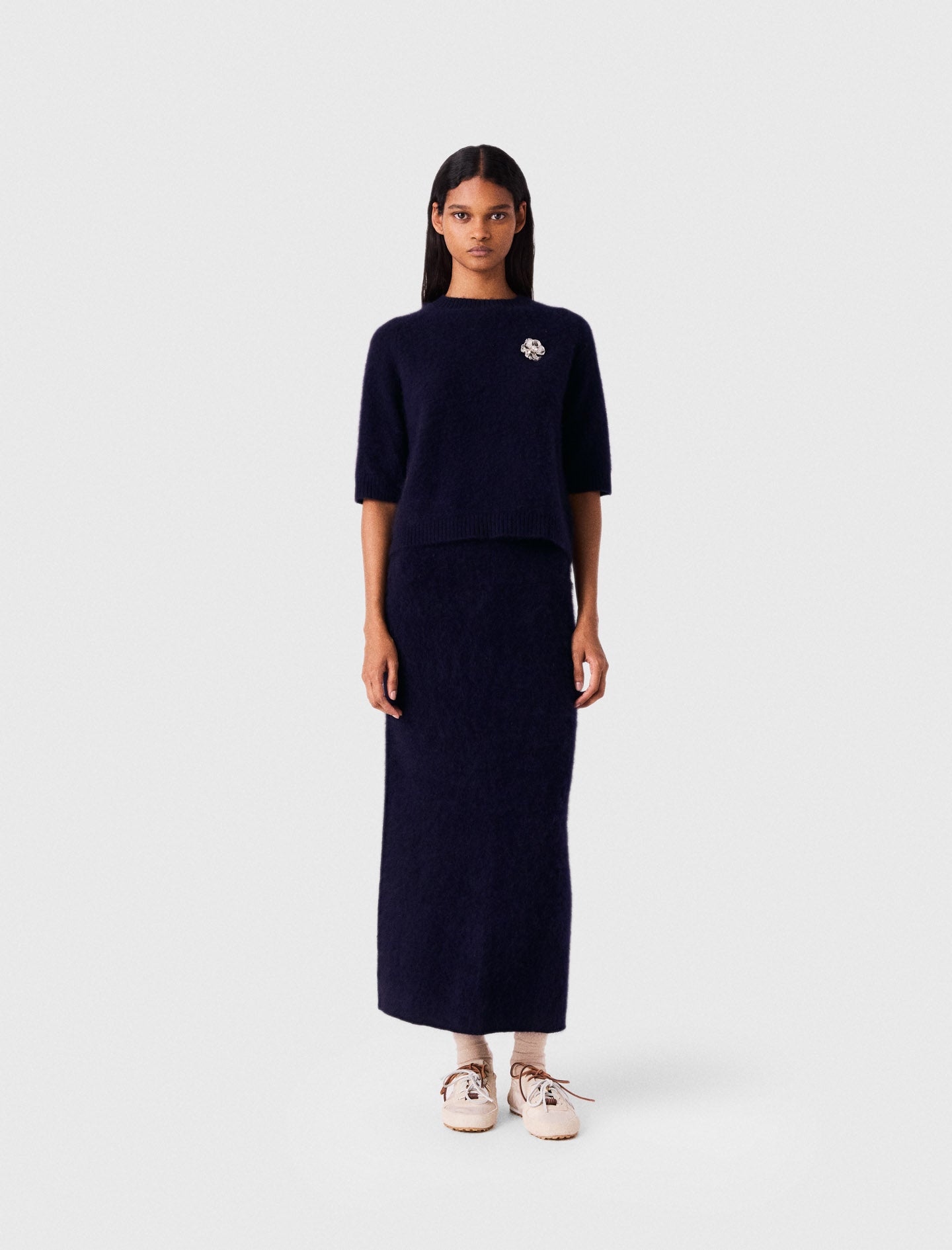 Jumper with floral brooch Navy