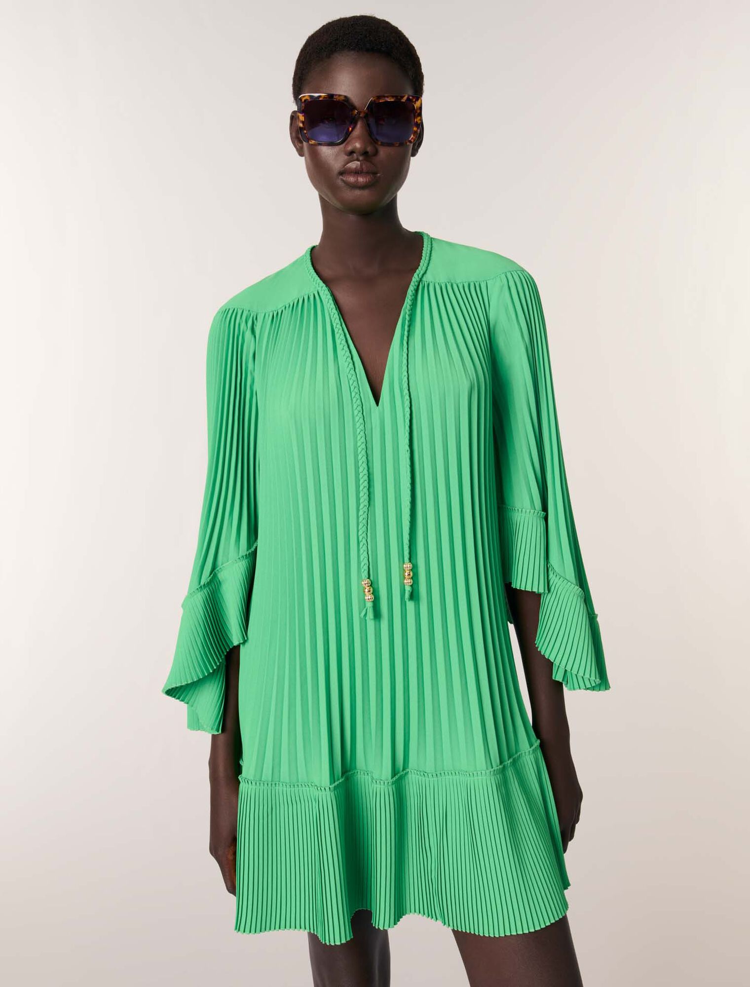 Green Short pleated dress
