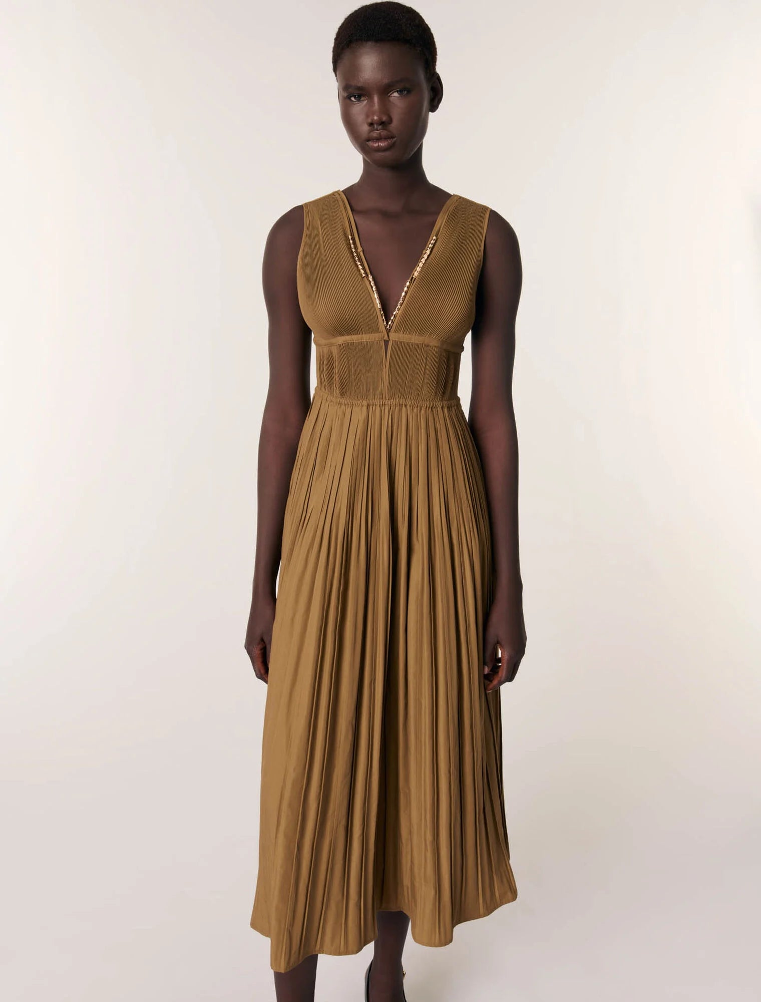 Khaki-Jewellery neckline pleated dress
