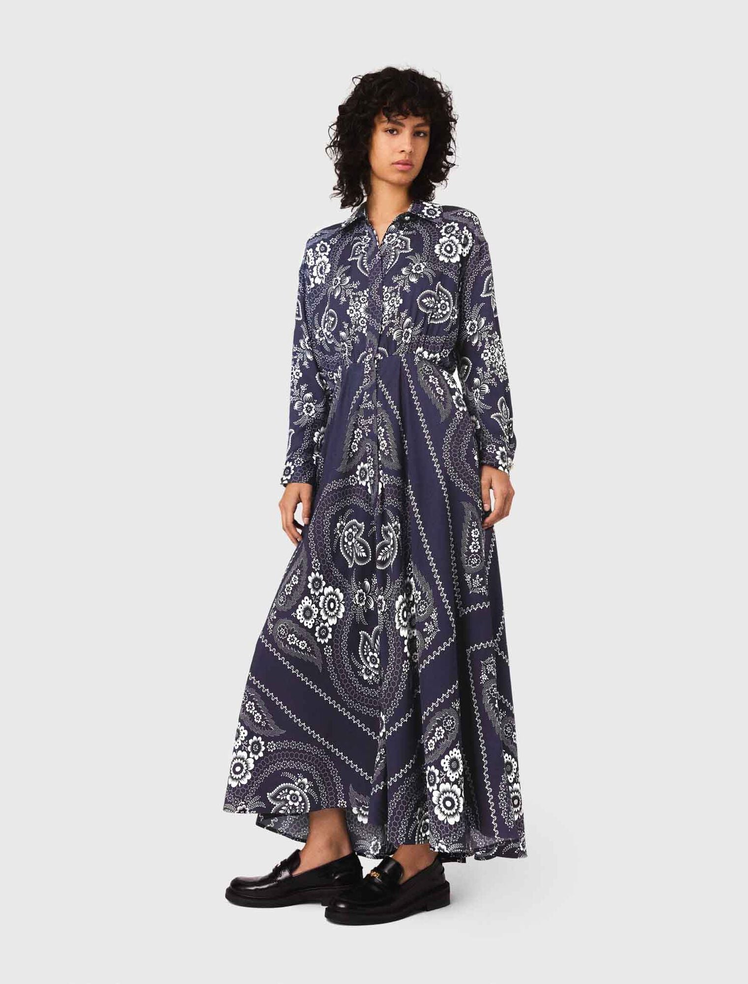 Patterned flowing maxi dress Navy Bandana Print