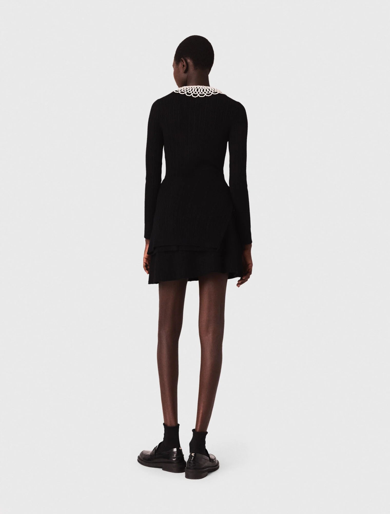 Short beaded-collar knit dress Black