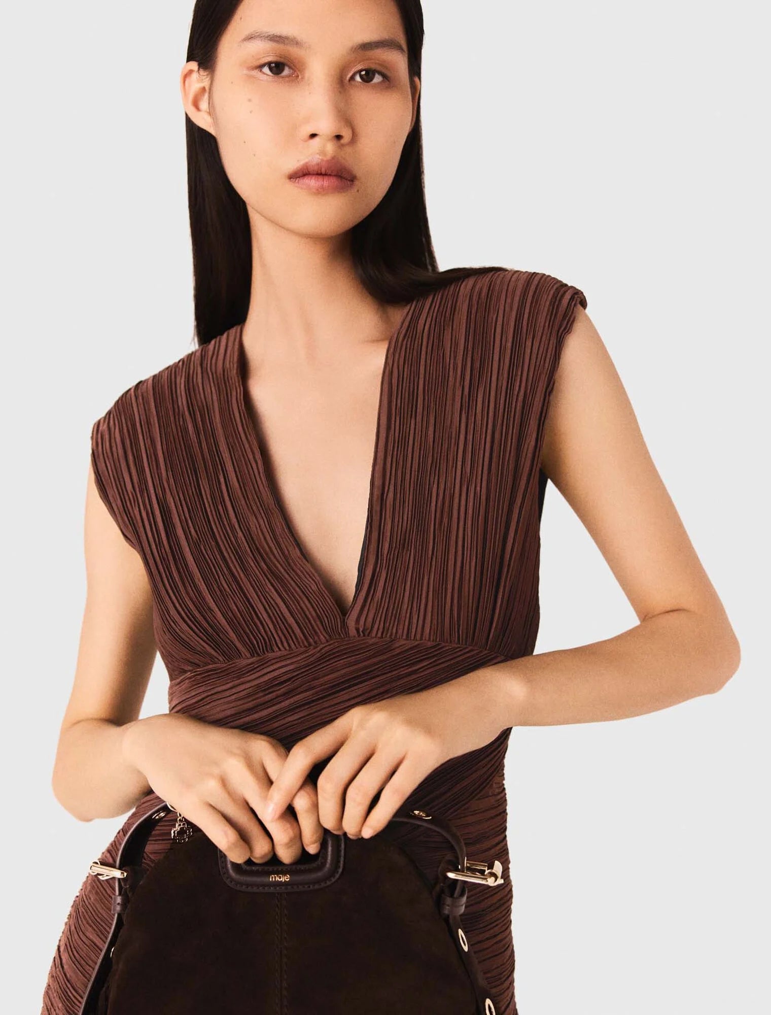 Short pleated dress Brown