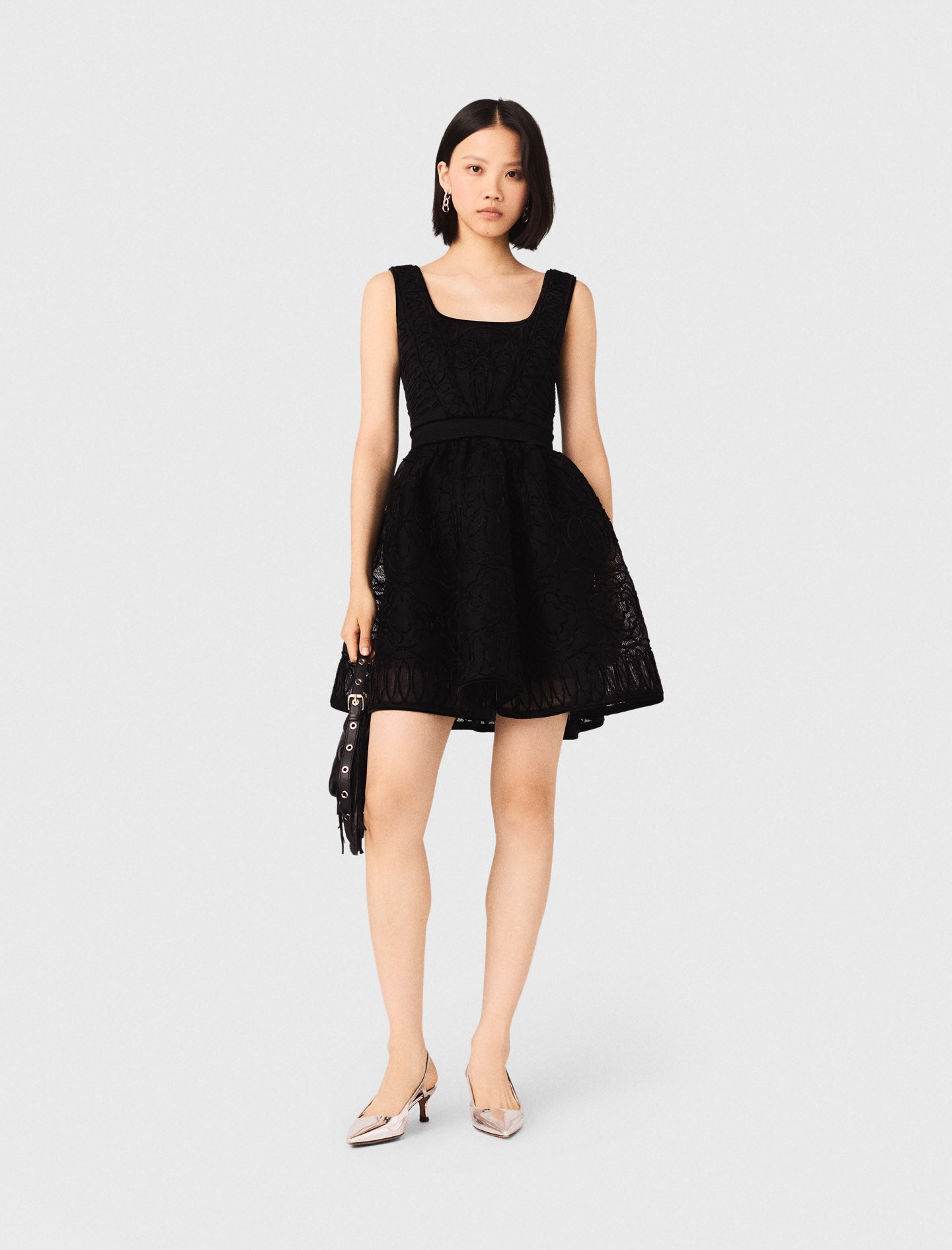 Short Embroidered Basket Knit Dress BLACK