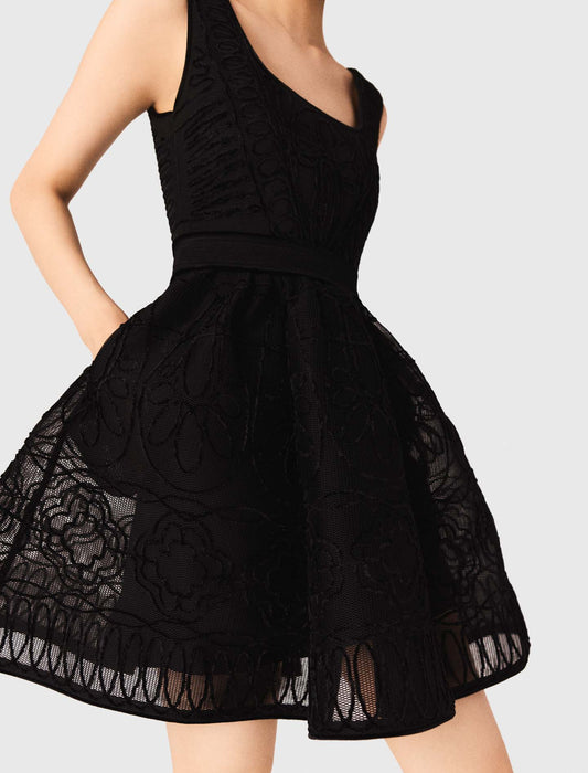 Short Embroidered Basket Knit Dress Black