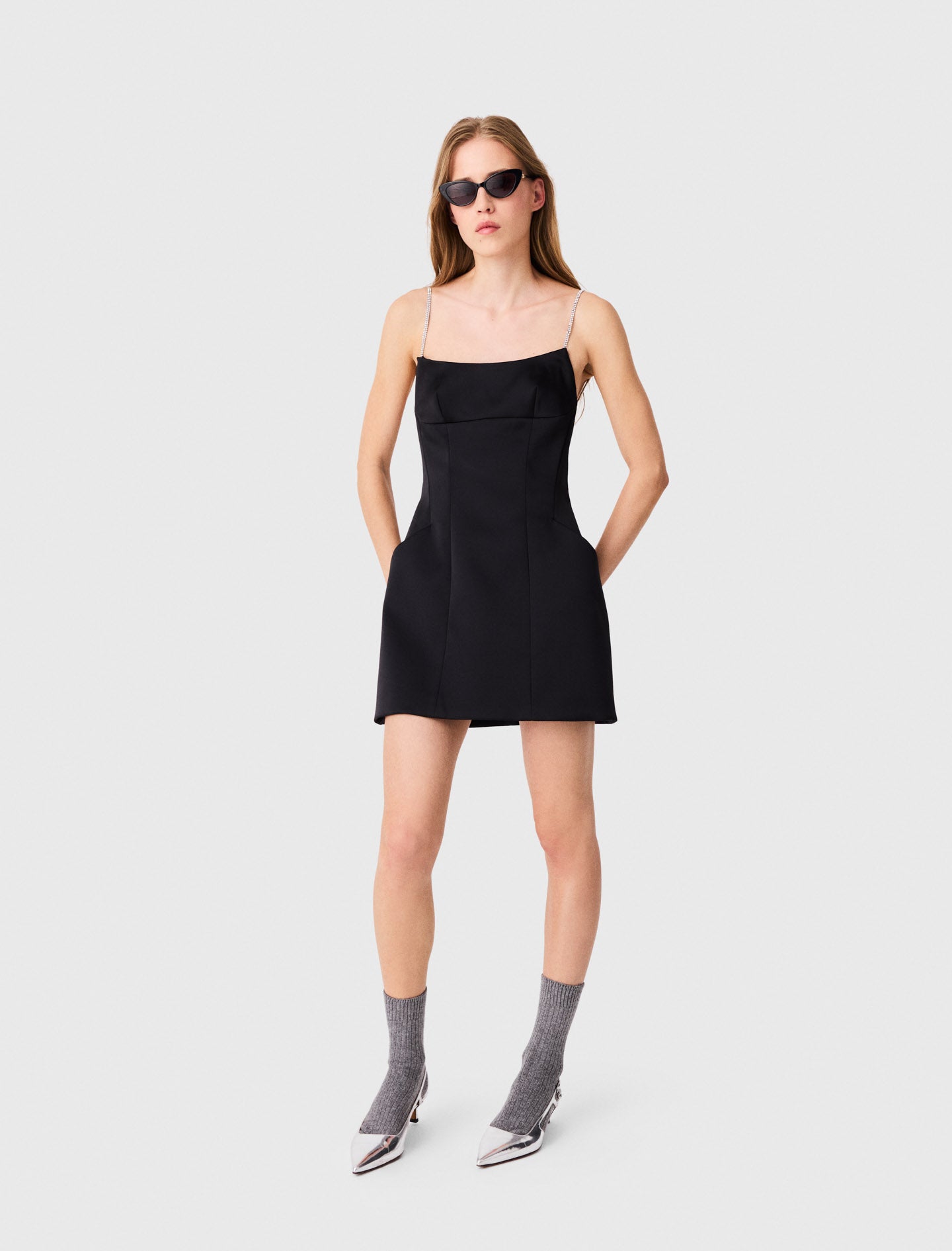 Short backless satin dress Black
