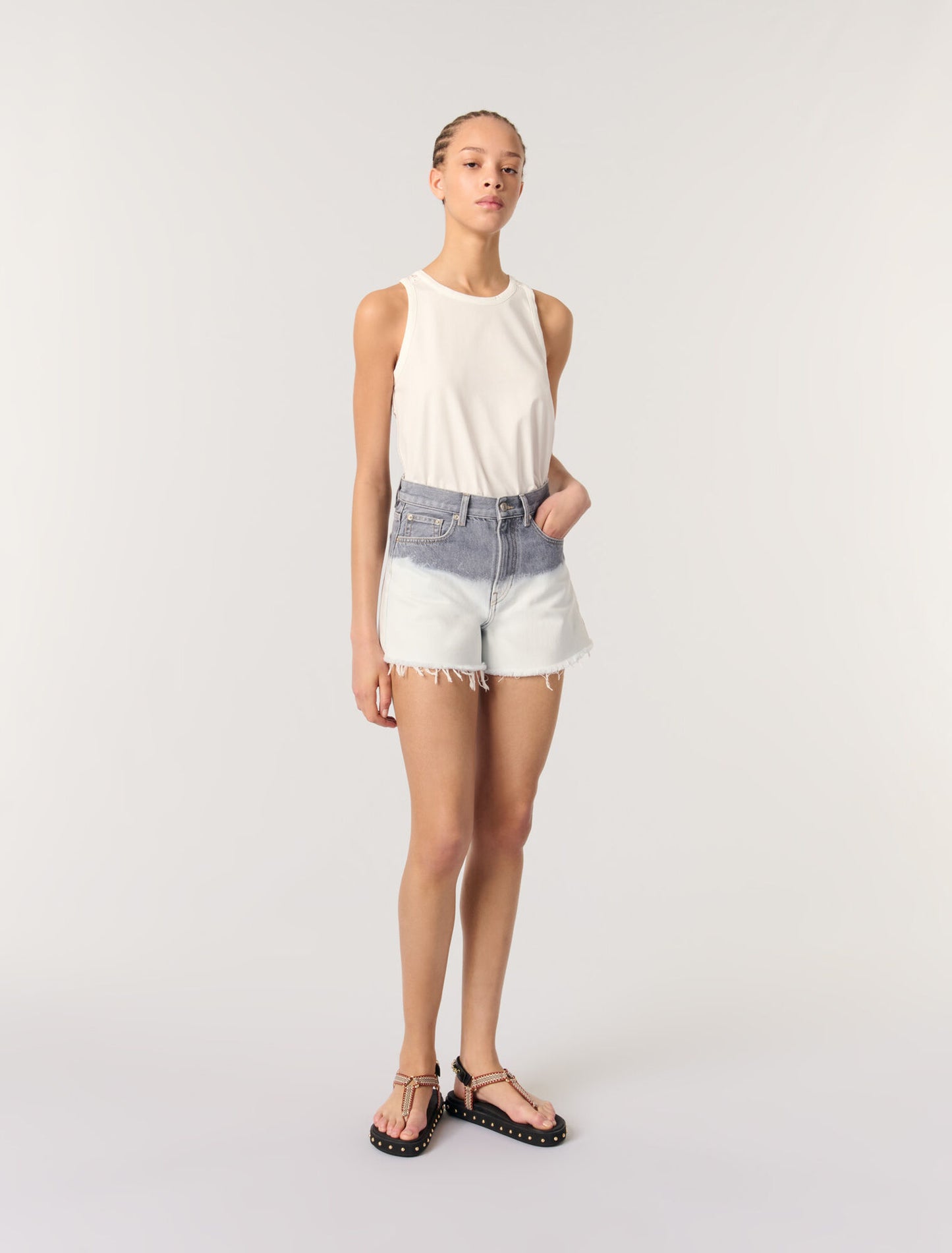Grey/White-featured-Tie-dye denim shorts