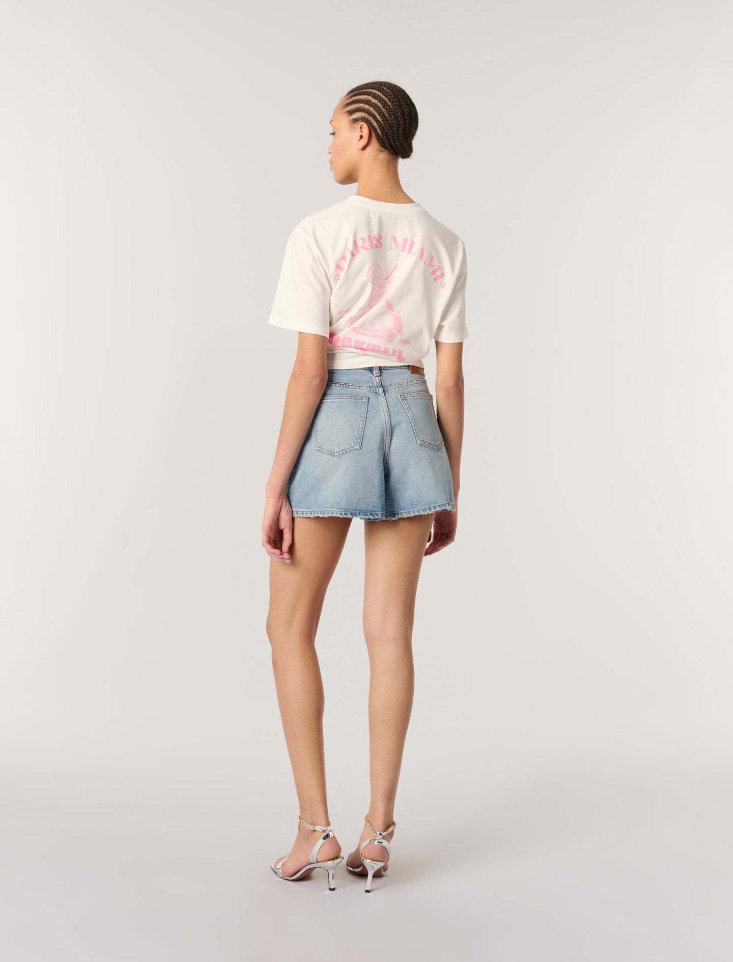 Blue-Studded denim shorts