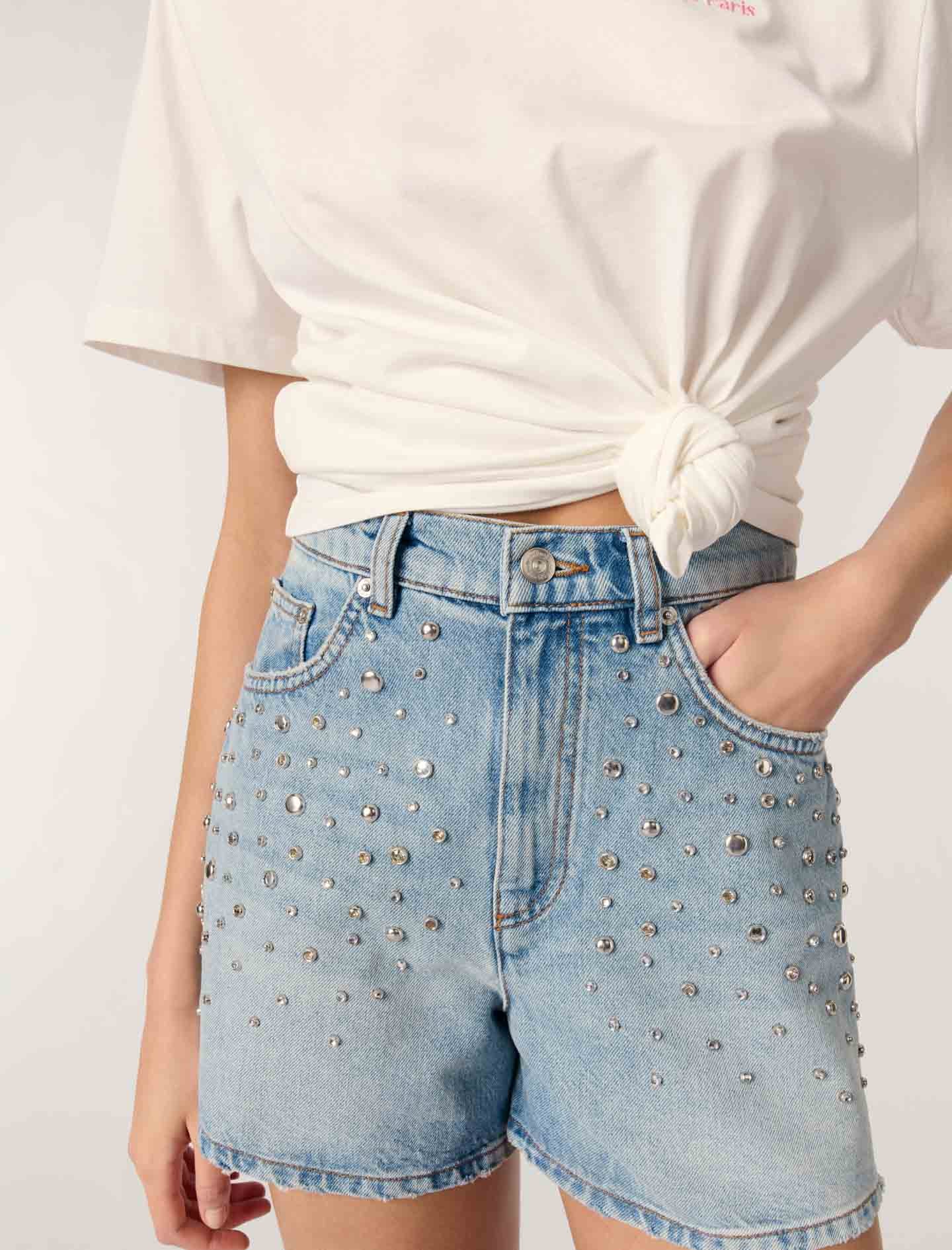 Blue-Studded denim shorts