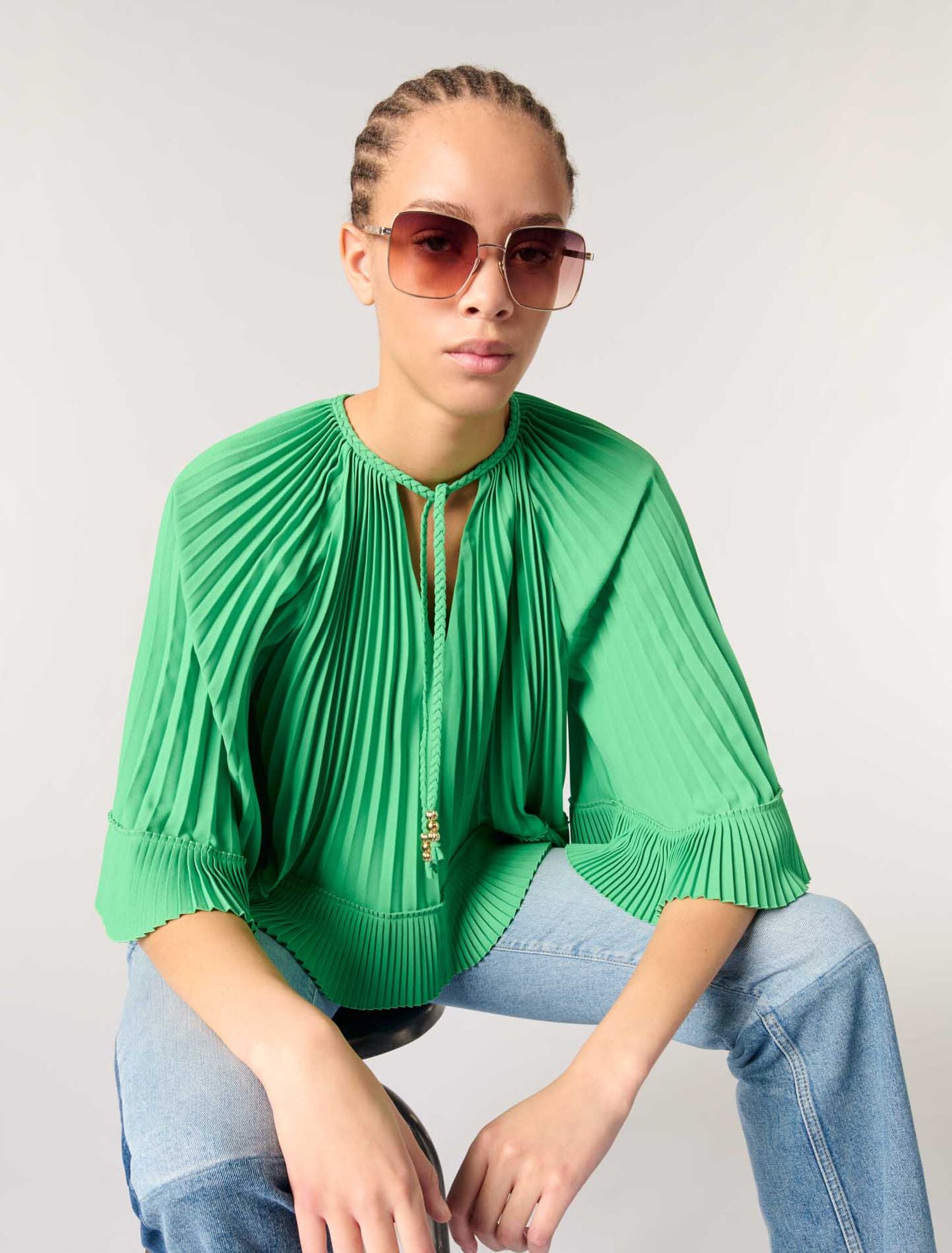 Green-Cape-effect pleated top