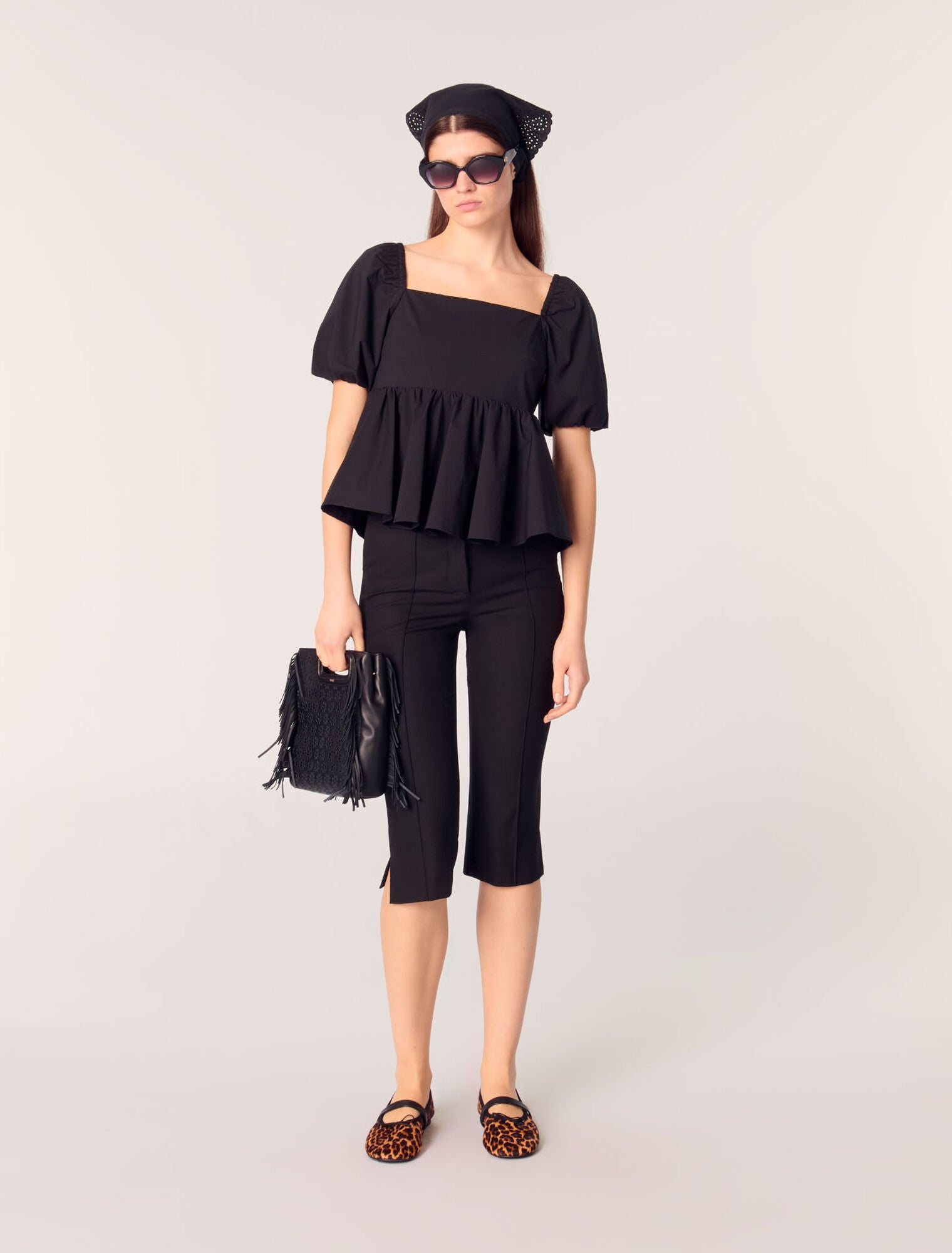 Black-featured-Poplin top with balloon sleeves