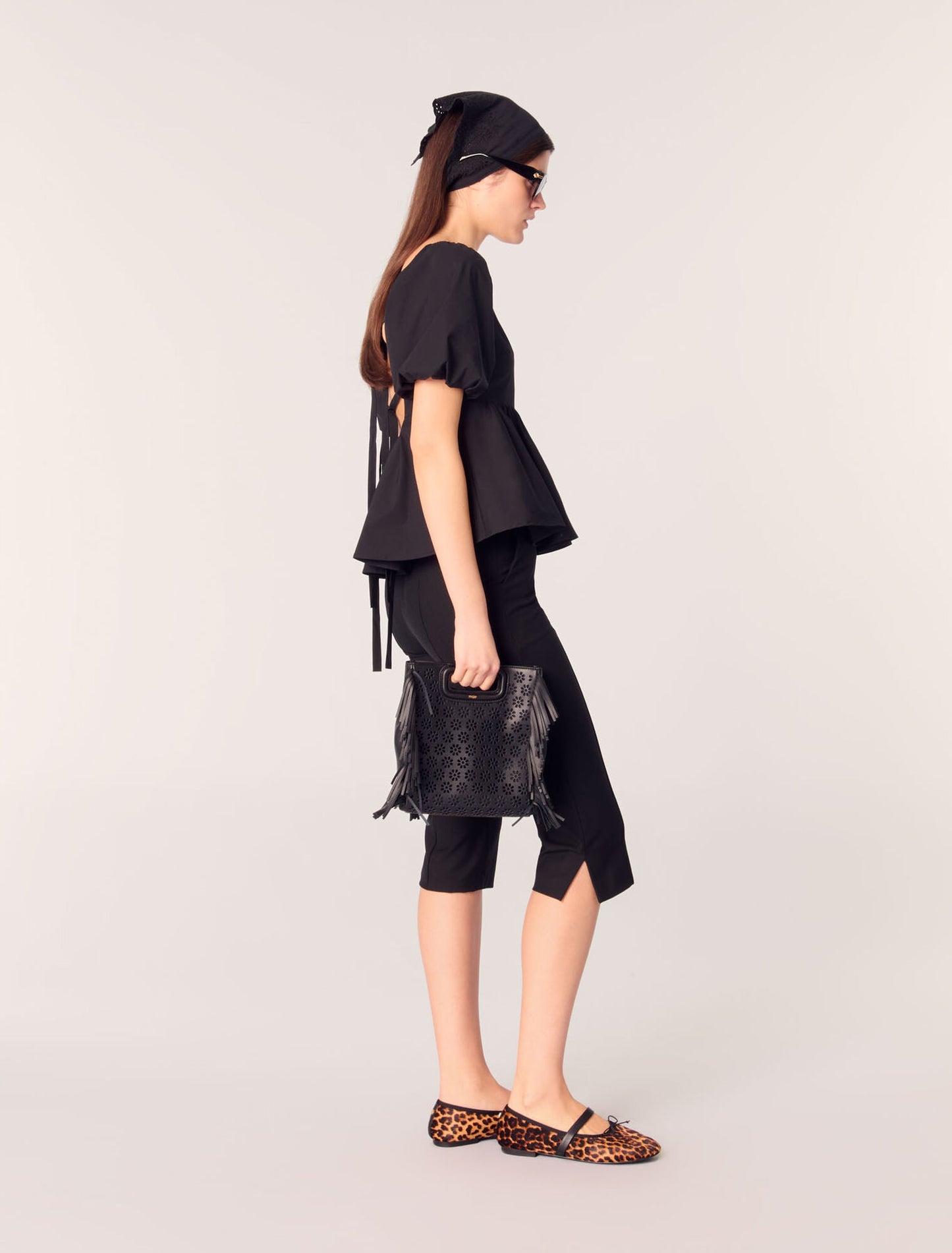 Black-Poplin top with balloon sleeves