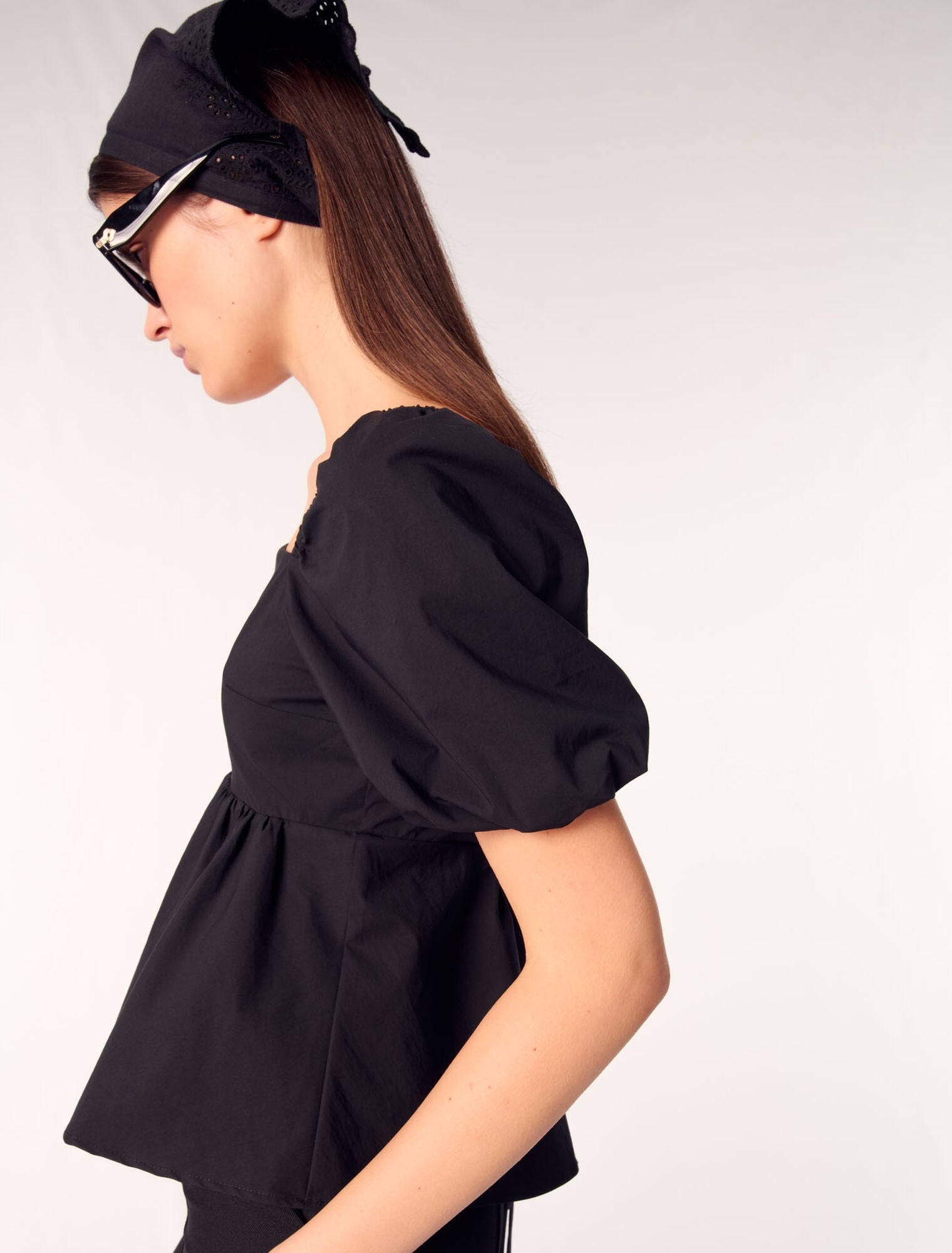 Black-Poplin top with balloon sleeves