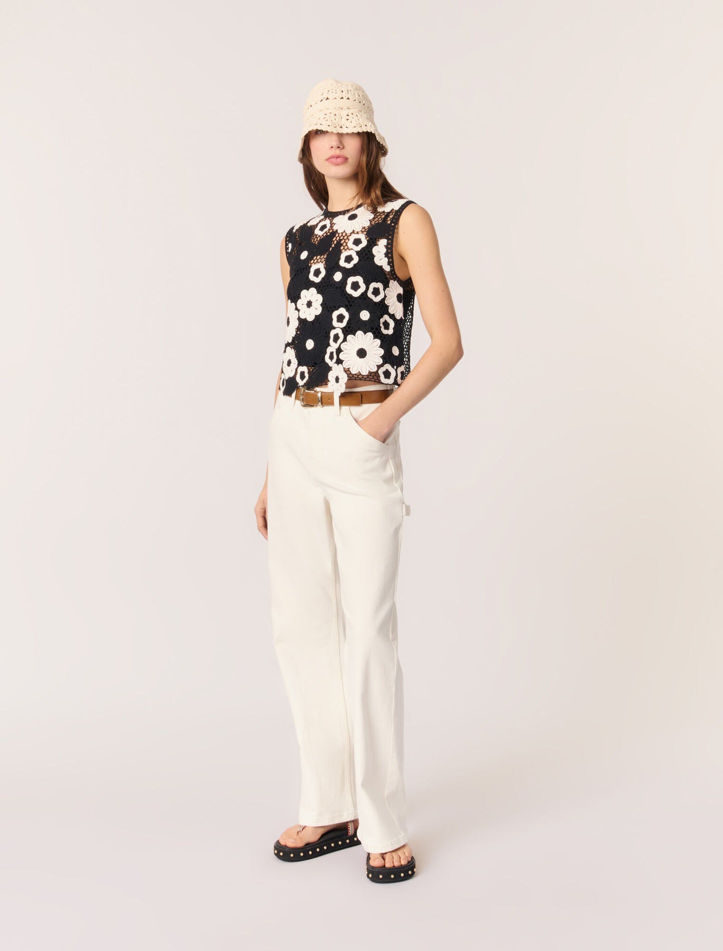 Black / White-featured-Floral crochet top