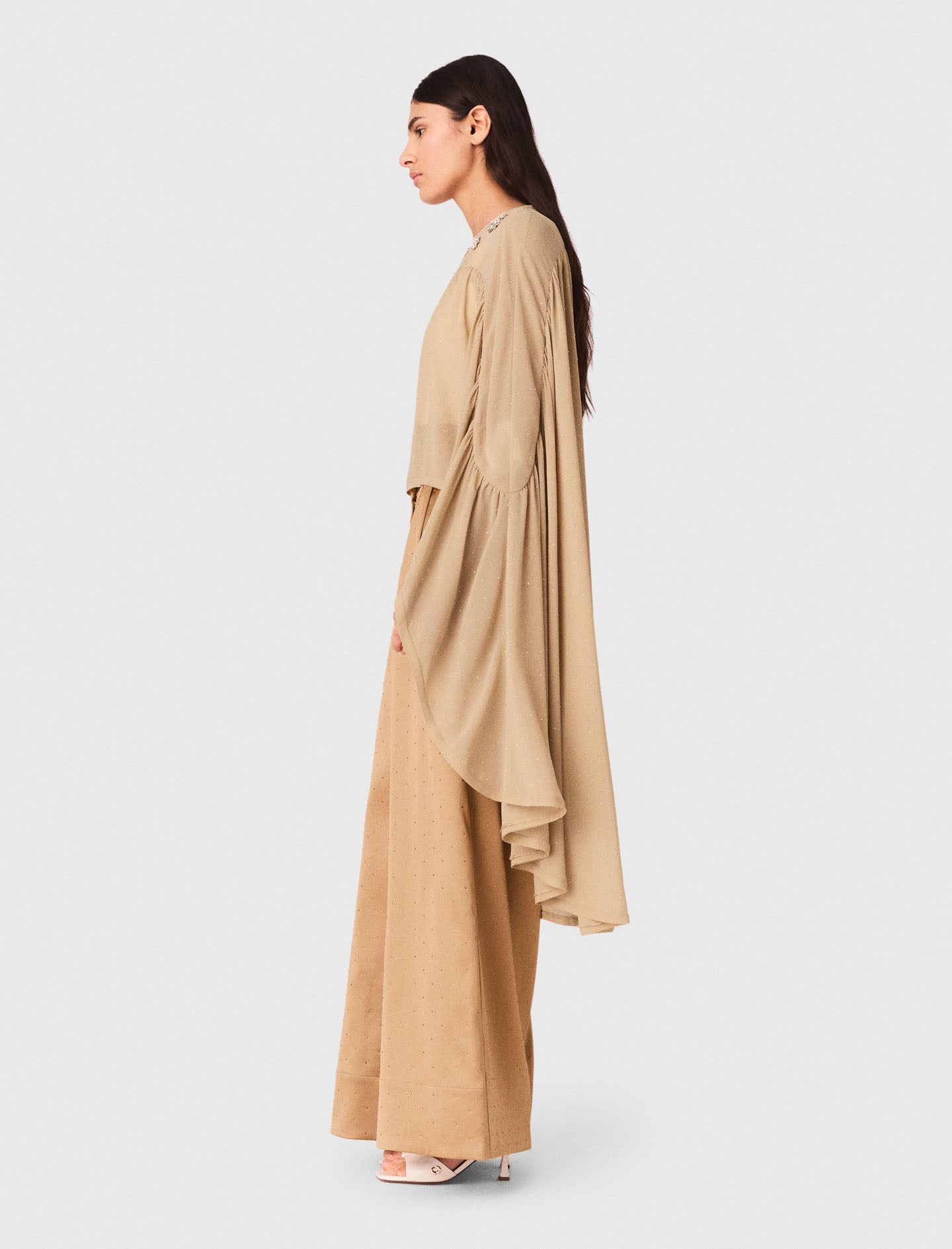 Cape top with jewel collar