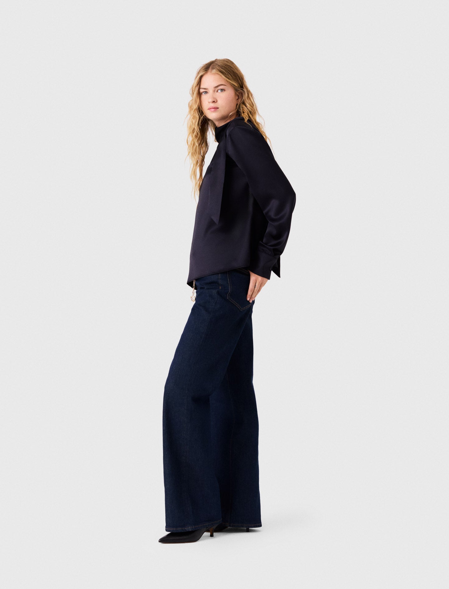 High-neck satin top Navy