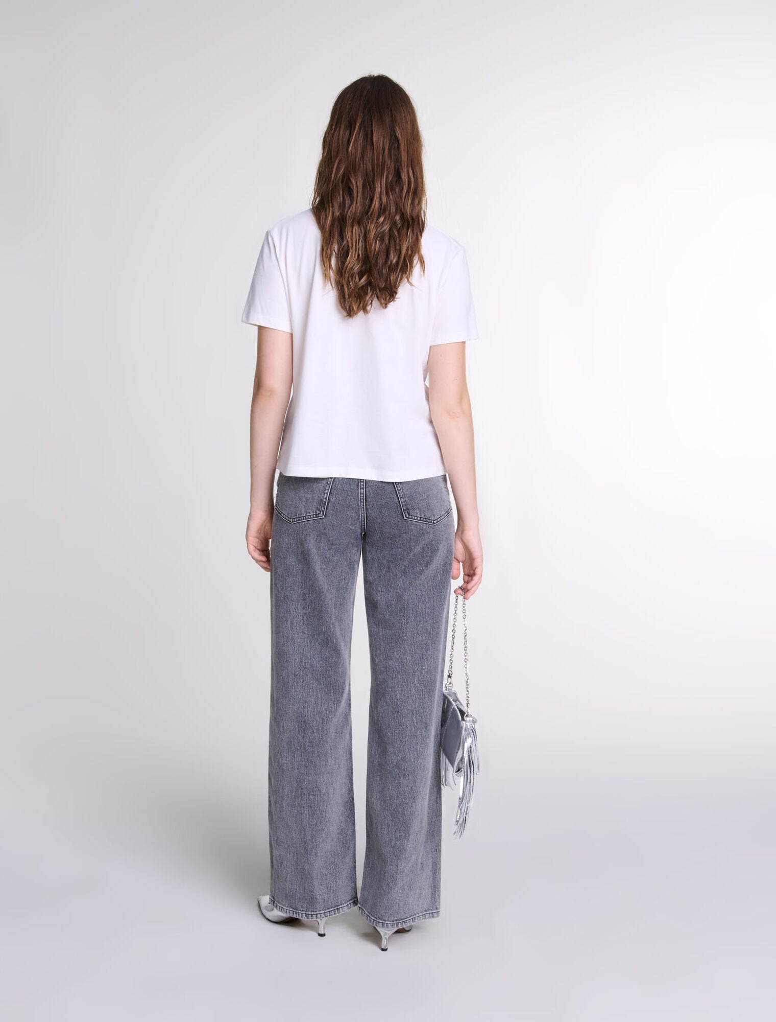 White  -T-Shirt With Jewellery Neck