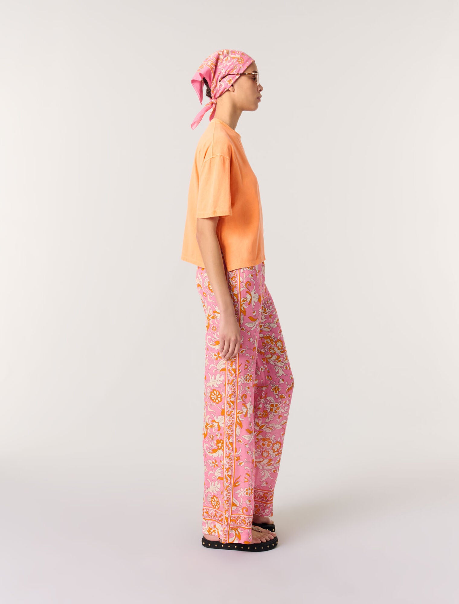 Orange-T-shirt with logo jewel detail