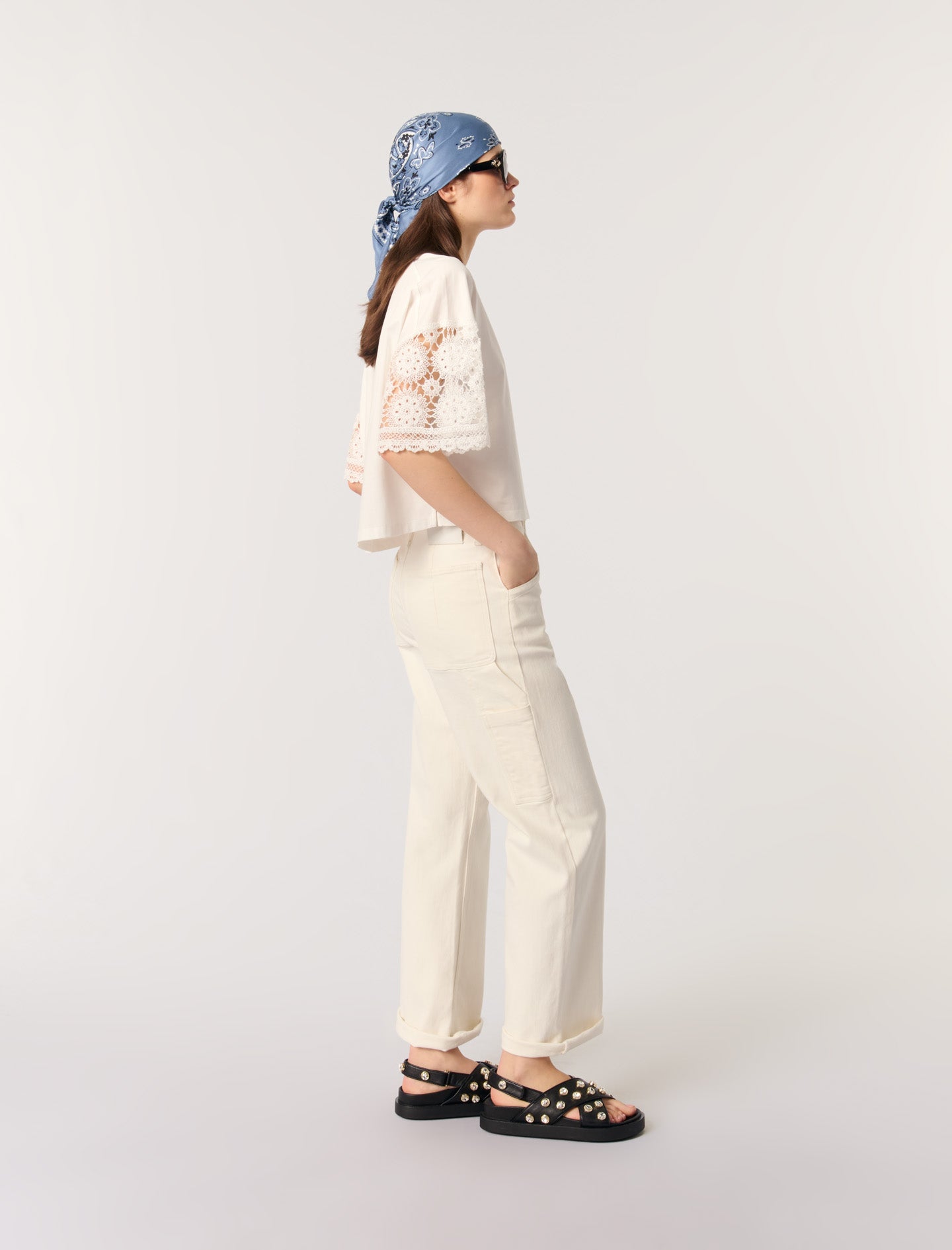 White-T-shirt with crochet sleeves