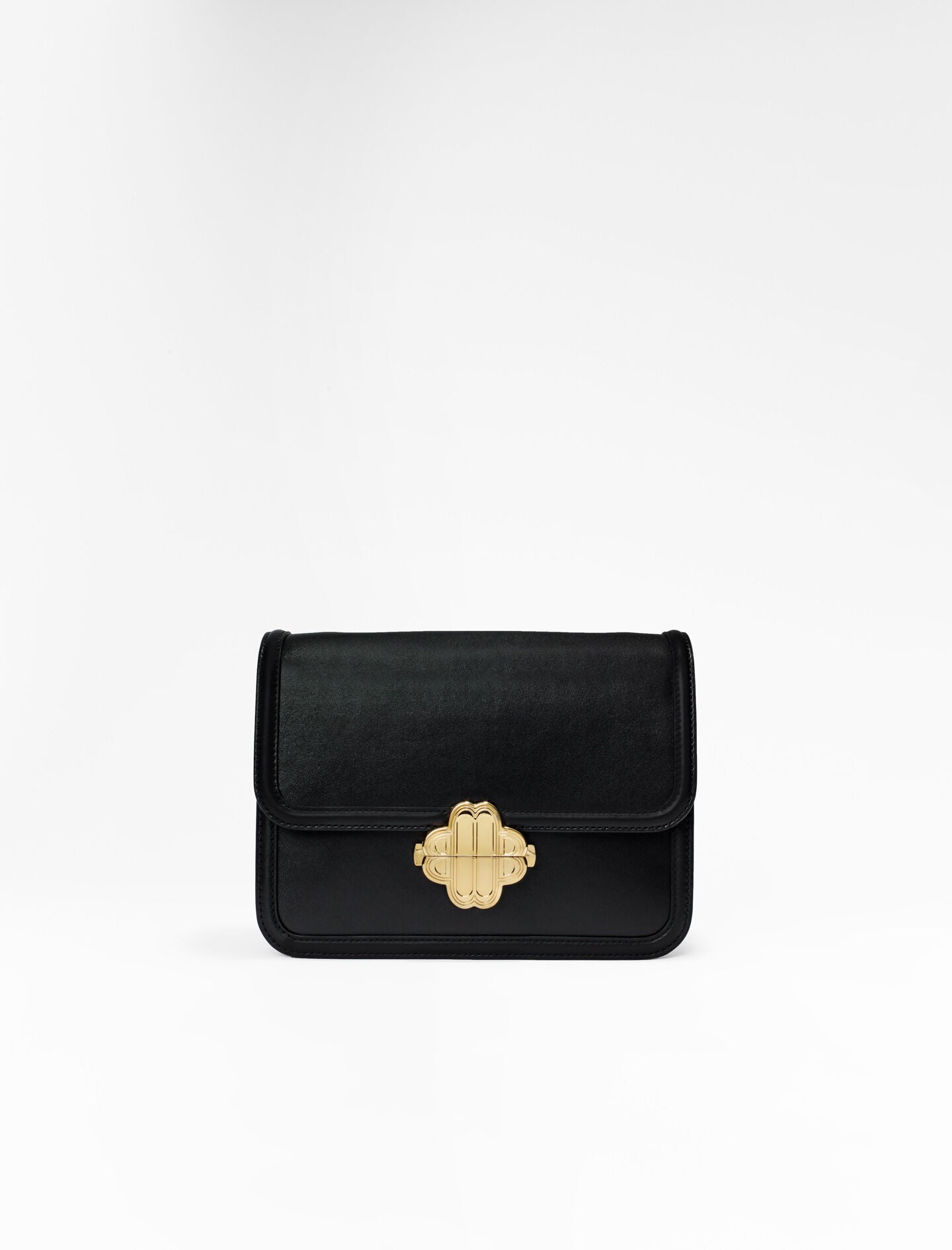 Leather bag with clover clasp
