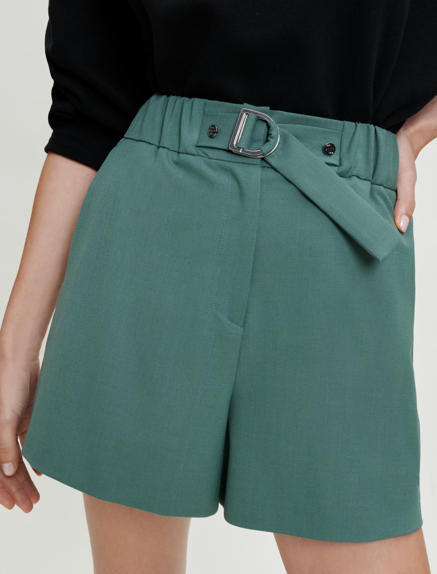 Green Elasticated tailored shorts